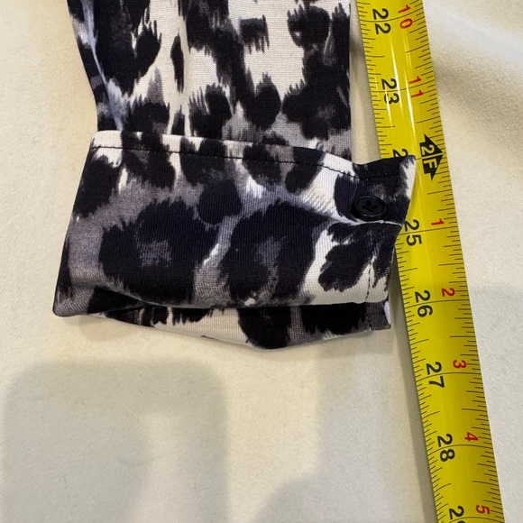 Diane Von Furstenburg Silk Jersey Leopard Print Wrap Dress - Picture 5 of 10